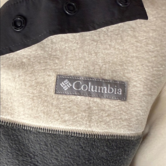 Columbia White Fleece Jacket - Picture 3 of 4
